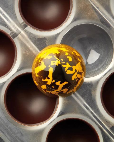 Offbeat by Andrey Dubovik | Techniques & Designs for Cutting-Edge Chocolate Bonbons [English & Spanish Edition]