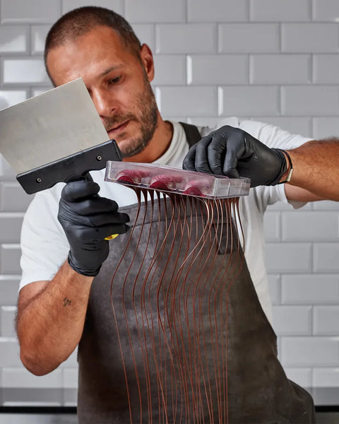 Offbeat by Andrey Dubovik | Techniques & Designs for Cutting-Edge Chocolate Bonbons [English & Spanish Edition]